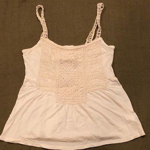 American Eagle: Cream Crotchet Tank Top
